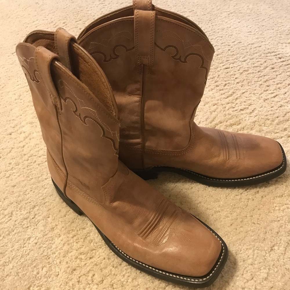 Ariat 6.5 leather boots.  Brand new!  Never worn!